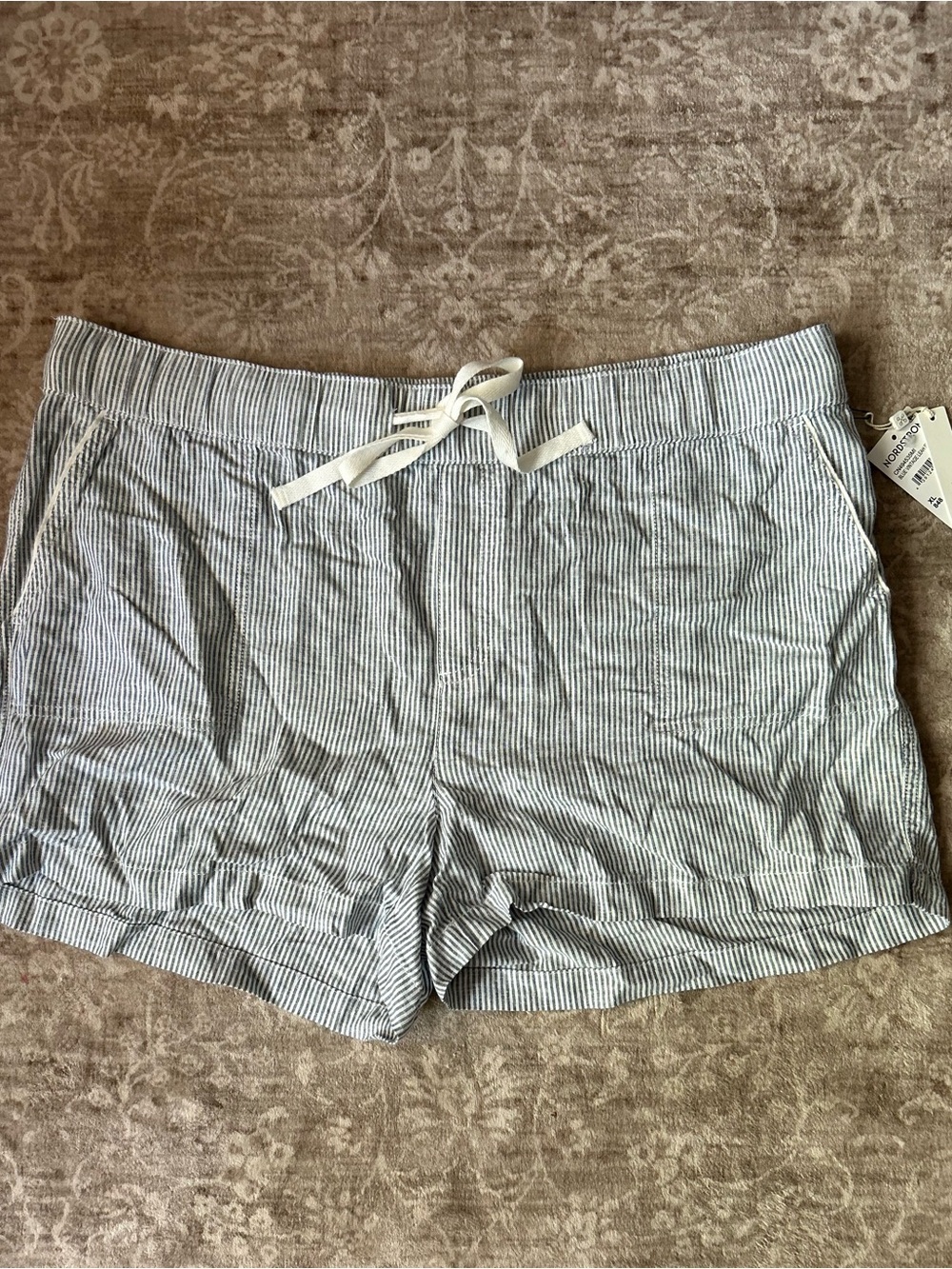 Nordstrom Caslon Women’s Seersucker Drawstring Shorts - Light Blue Stripe XL